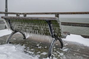 Winter an der Bansiner Seebrücke